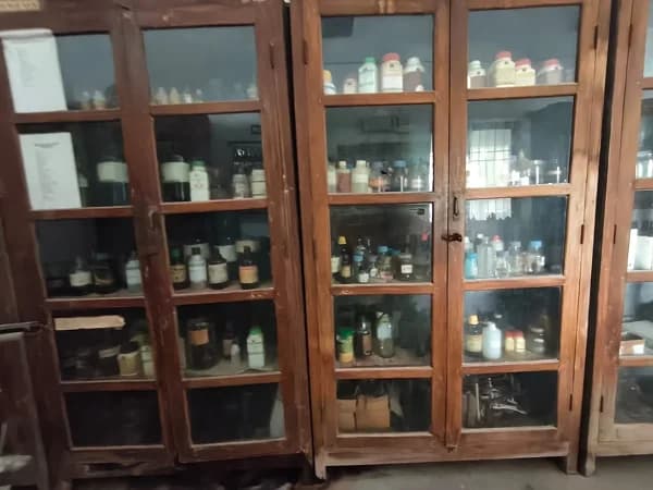 કેમિસ્ટ્રી રીએજન્ટ સ્ટોર facility image