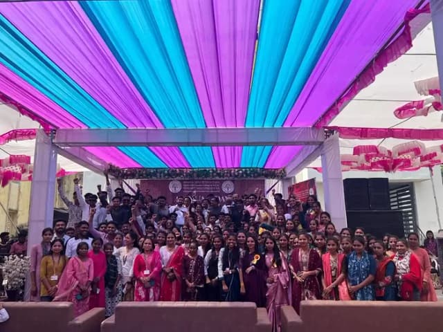 Vadodara Jilla Kelavani Mandal Moments with students and staffs