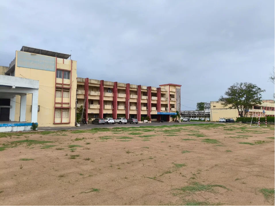 Self Finance Law College