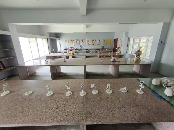 એનાટોમી એન્ડ ફિઝિયોલોજી લેબોરેટરી facility image