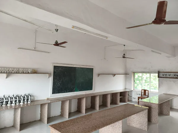 ઉચ્ચતર માધ્યમિક બાયોલોજી લેબ facility image