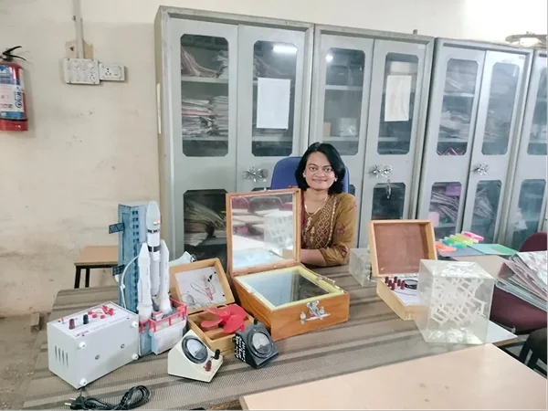 Science Lab Facility