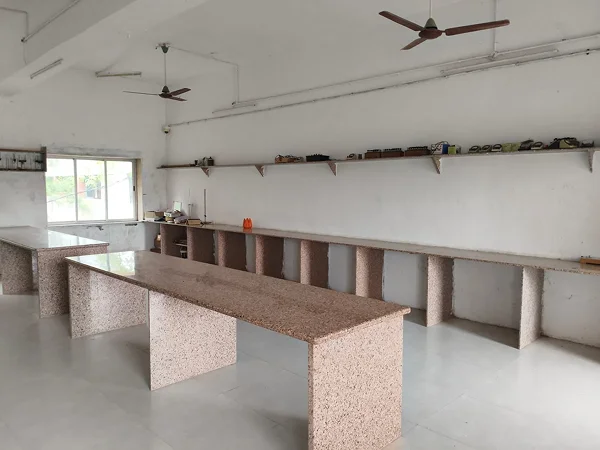 ઉચ્ચતર માધ્યમિક ફિઝિક્સ લેબ facility image