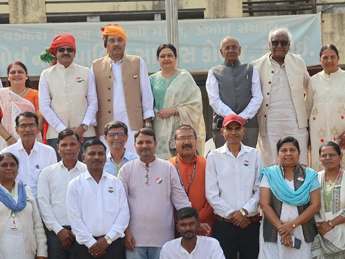 Vadodara Jilla Kelavani Mandal Moments with students and staffs